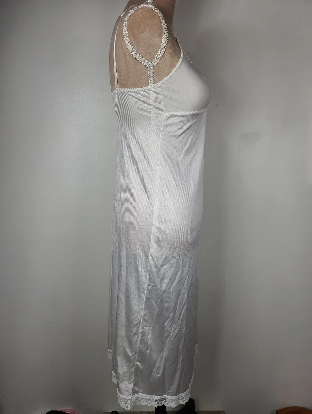 Vintage ILGWU Ivory White Nylon Lace Trim Midi Full Slip Retro Lingerie 32 - Picture 3 of 16